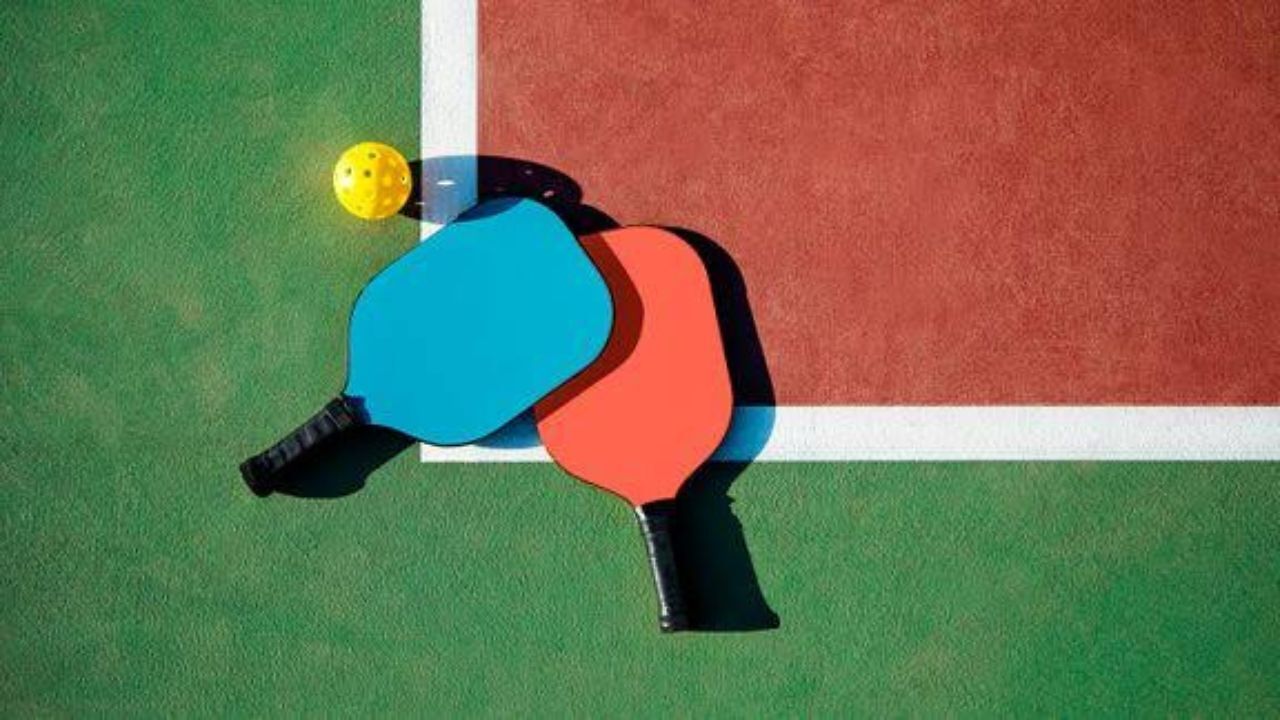Pickleball’s Cardiac Risks Highlight Need for AEDs and Trained Staff in India